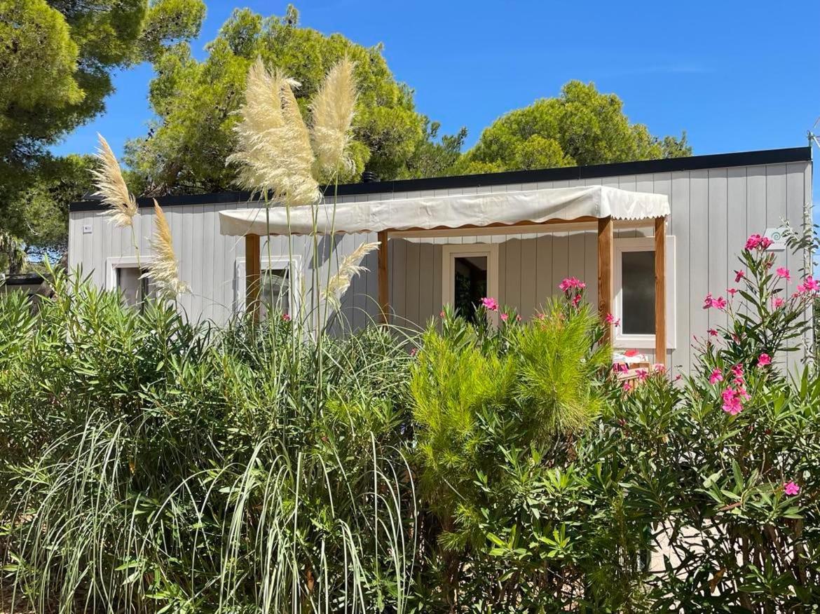 Camping L'Oasis Et California Hotel เลอบาร์กาแรส ภายนอก รูปภาพ
