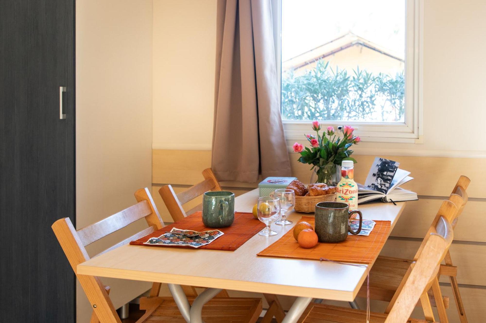 Camping L'Oasis Et California Hotel เลอบาร์กาแรส ห้อง รูปภาพ